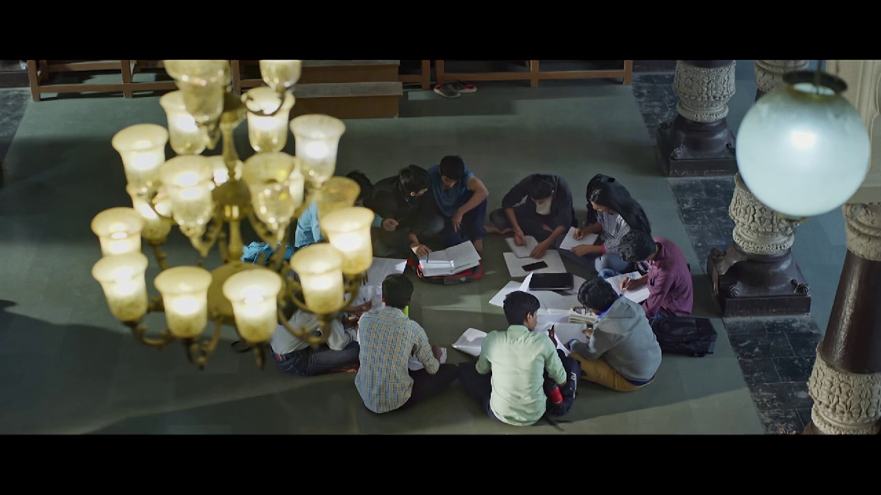 Hya Goshtila Navach Nahi (2023) AMZN WEB-DL English 1080p HEVC DDP 5.1 ESub.mkv.0002